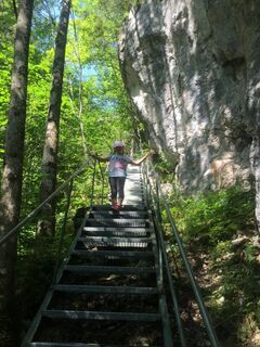 Metalltreppe am Salza Wasserfall
