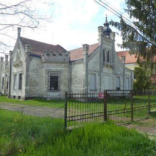 Schloss Sajnovics, Tordas