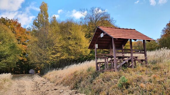 9.2 km Gedecktes Rasplatzhäuschen