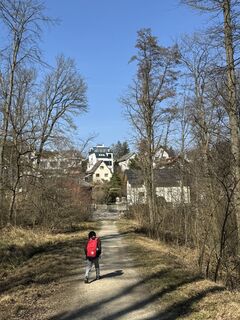 Fotografija s spletne strani Liu Huan na poti