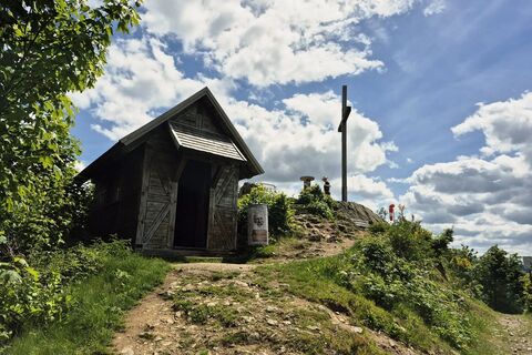Auf dem Gipfel des Spitzfelsen