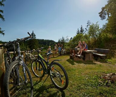 Pause bei der Fahrradtour auf dem Bähnleradweg