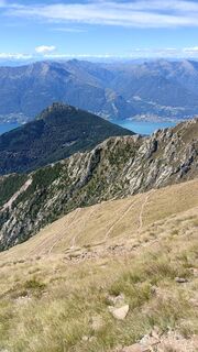 Fotografija s spletne strani Niccolò Ratti na poti