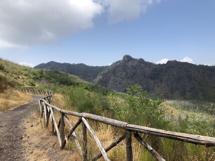 Fotografia z Yannick Schmidl na trase