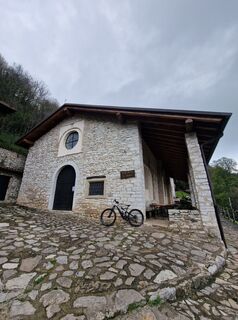 Zdjęcie z Cristian Mario Rota wzdłuż trasy