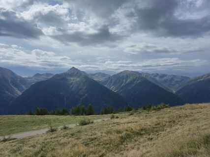 Fotografija s spletne strani varnyu8 na poti
