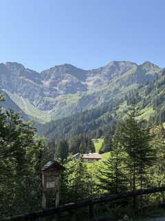 Fotografija s spletne strani Alexis Hurtaut na poti