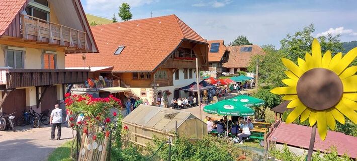 Eine wahre Genussmeile bieten der Haashof und Fam Scholl