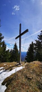 Zdjęcie z Klaus Lehner wzdłuż trasy