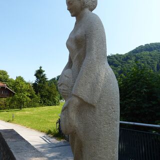Bei der hl. Elisabeth auf der Zieglaubrücke beginnt die Wanderung.