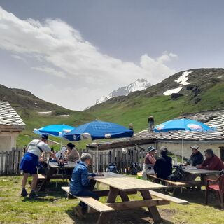 Terrasse der Refuge Auberge de Bellecombe