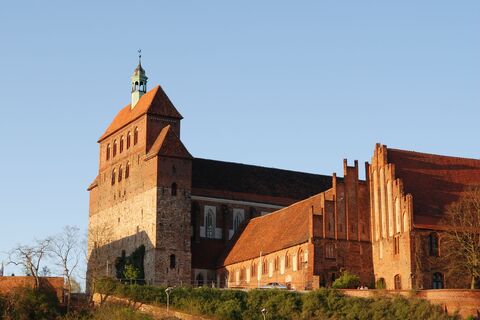 Blick auf den Dom St. Marien zu Havelberg mit angeschlossenem Prignitzmuseum Havelberg