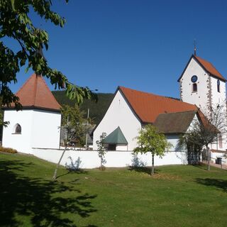 Pfarrkirche St. Johannes der Täufer Saig mit Johanneskapelle und Ölberg