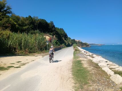 Fotografija s spletne strani Leonardo Busnelli na poti