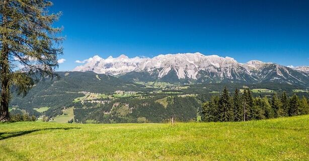 Ausblick auf den Dachstein von der Planai