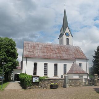 Katholische Pfarrkirche St. Anna in Hirschegg