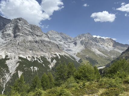 Fotografie z Davide Gorla na trase