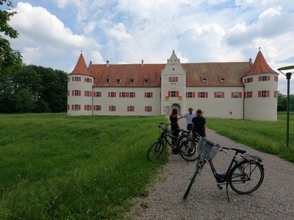 Wasserwege zwischen Kunst und Kulinarik