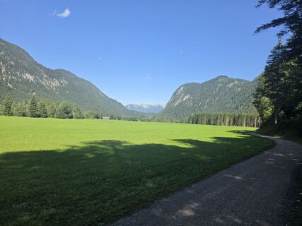 Fotografija s spletne strani Susanne Rattacher na poti