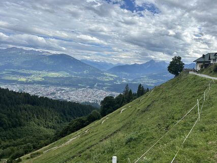 Photo de Norbert Mayer le long du parcours