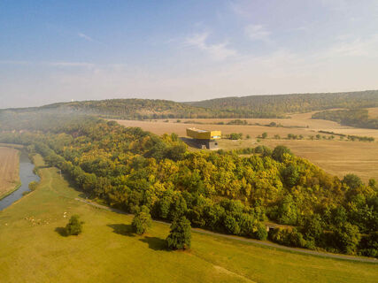 wangen_geopfad_trais_tor_blick_auf_arche_nebra_c_transmedial