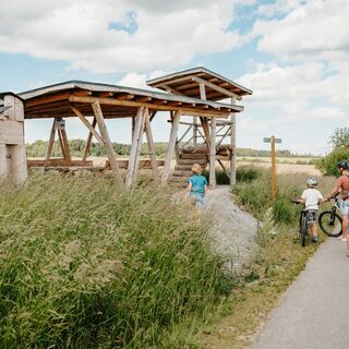 Auma-Weida-Radweg Rastplatz am Lutherweg