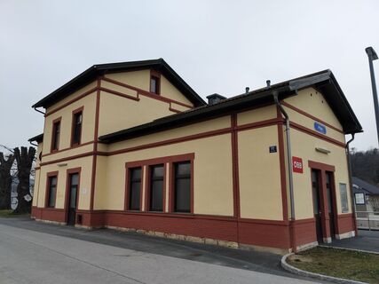 Fotografija s spletne strani Poschacher na poti