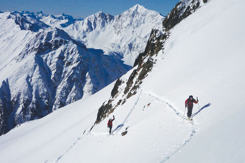 skitour-regenstein-steiler-aufstieg-c-thomas-mariacher