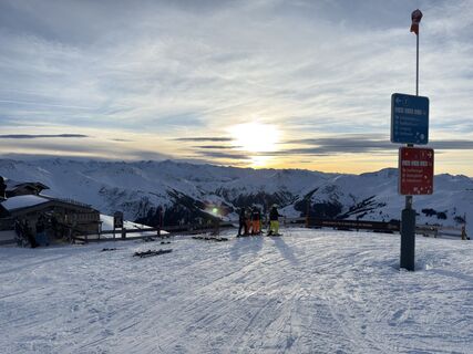 Zdjęcie z Balázs Izsvák wzdłuż trasy