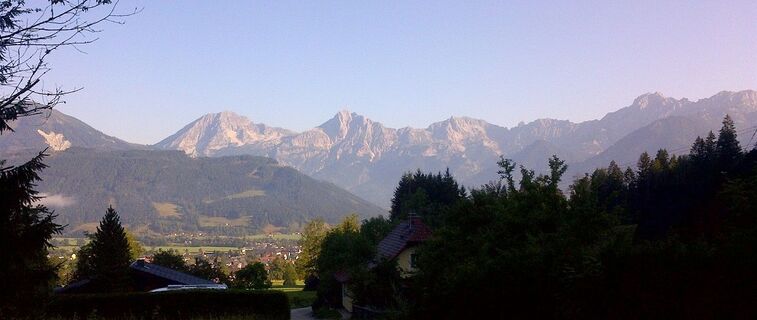 Blick zurück auf die Haller Mauern