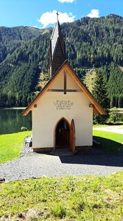 Zdjęcie z Anna Wilding wzdłuż trasy