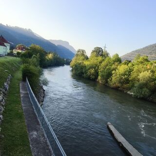 Fotografija s spletne strani Hakuna Matata na poti