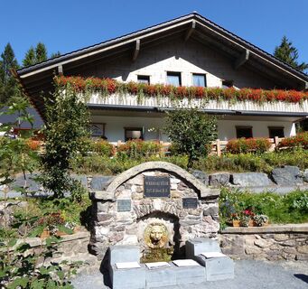 Werraquellhütte mit Werraquelle