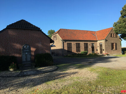 Ehemalige Volksschule Rossenray, heute Vereinshaus der St. Bernhardus Schützenbruderschaft Rossenray