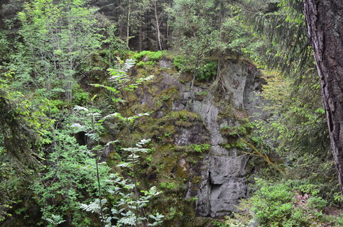 Felsen nahe der "Alten Eisenbahn"