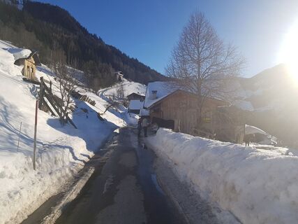 Entlang des Spreitzweges geht es Richtung Untertal-Dorf