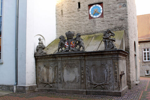 Mausuleum Alverdissen CC BY-SA - Stadt Barntrup.jpg