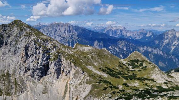 Fotografia z Jürgen Fuchsberger na trase