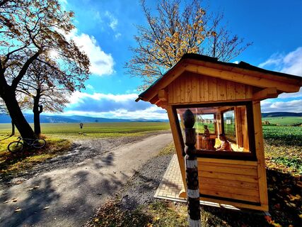 BLOCKLINE Bank mit Schutzhütte Cämmerswalde