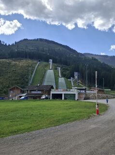 Fotografija s spletne strani Michaela Schnetzinger na poti