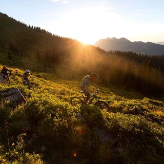 Sonnenuntergangsstimmung am Berg