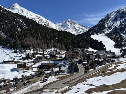 Fotografija s spletne strani Peter Ninausz na poti