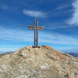 grosser-hexenkopf-kreuz-c-eisseehuette.jpg