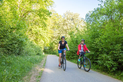 Fahrradfahrerinnen im Oberen Schlichemtal