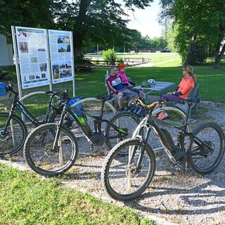 Kneißl Rastpatz in Überacker