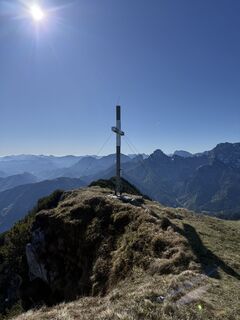 Fotografija s spletne strani Berg Noar na poti