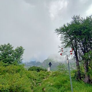 Am Anfang des Val Sughet, am Standort des Kreuzes