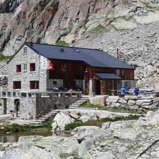 Almagellerhütte auf 2894 müM