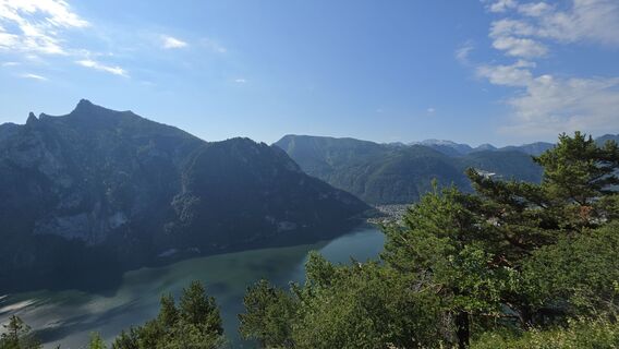 Fotografija s spletne strani EP87 na poti