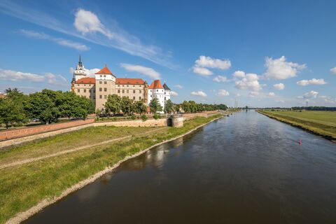Schloss Hartenfels in Torgau direkt an der Elbe